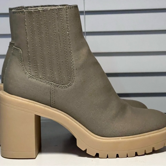 Dole Vita Canvase Sage Bootie Size 8 - Picture 6 of 15
